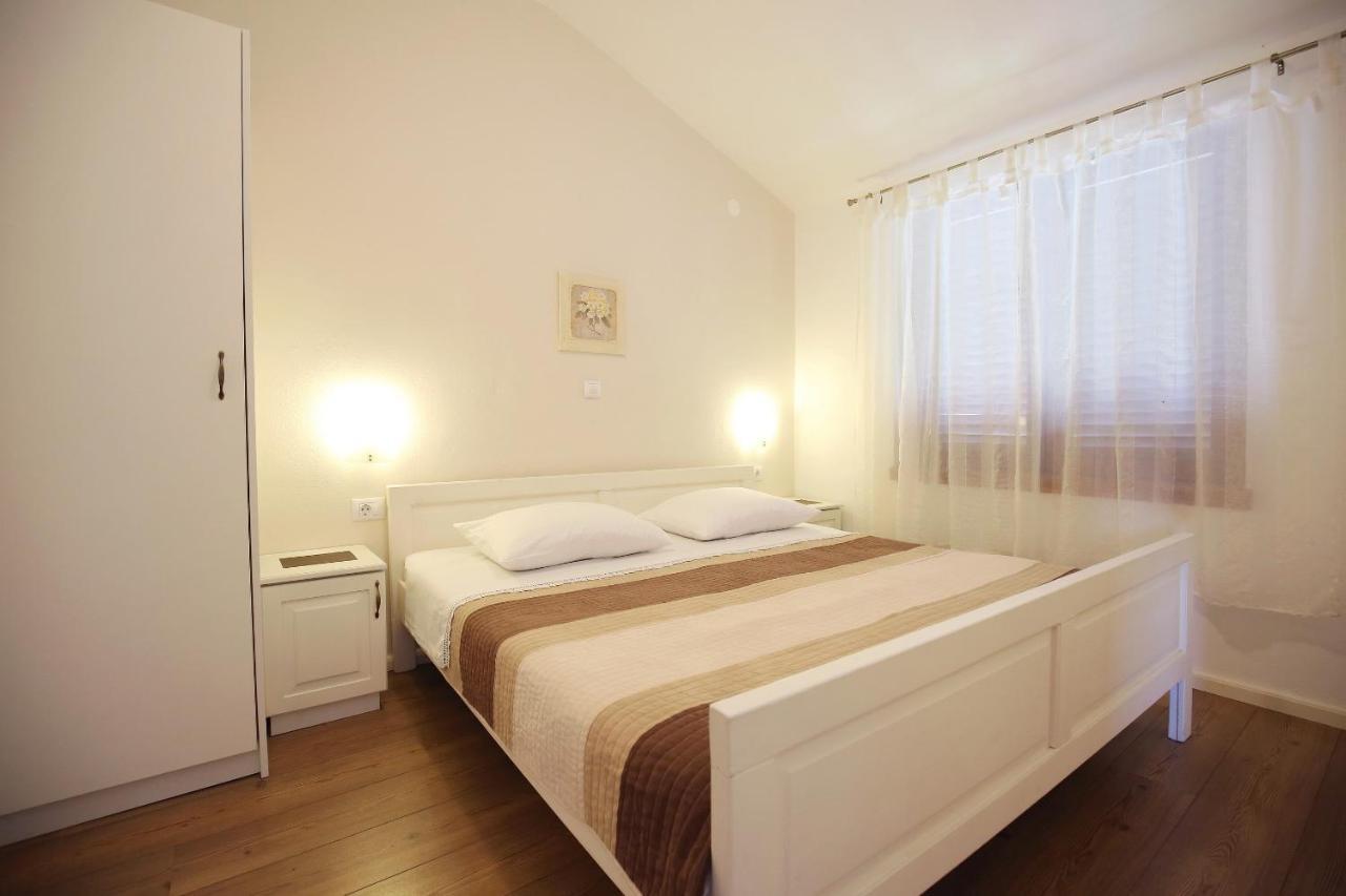 Apartmani Dane Sukosan Ngoại thất bức ảnh