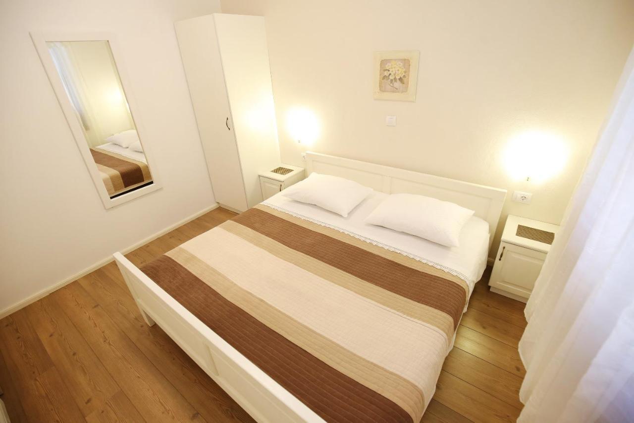 Apartmani Dane Sukosan Ngoại thất bức ảnh