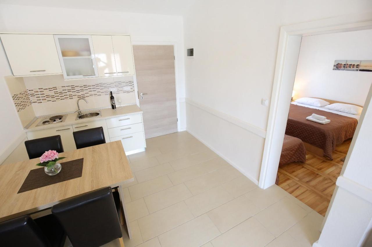 Apartmani Dane Sukosan Ngoại thất bức ảnh